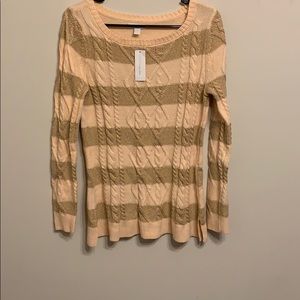 Women’s xs New York and company sweater